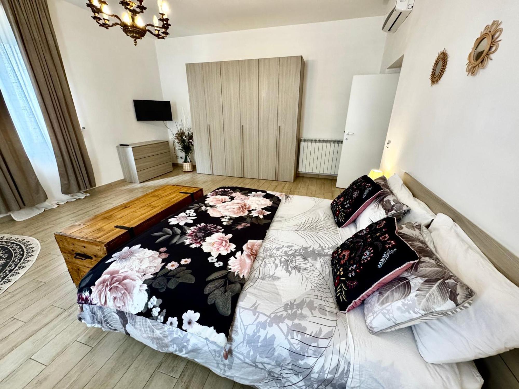 Apartmán La Casa Di Sarah Aspetta Voi Neapol Exteriér fotografie