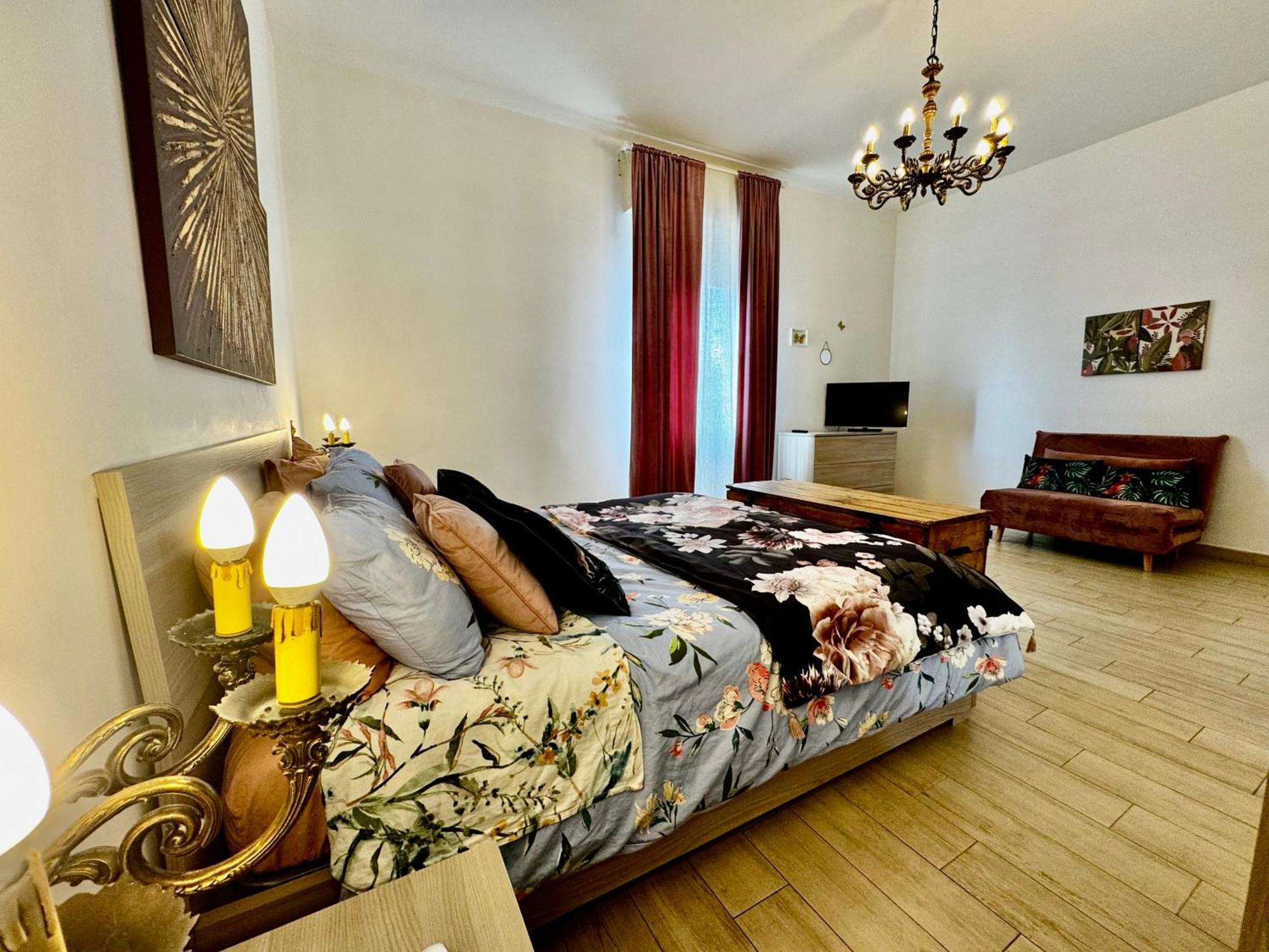 Apartmán La Casa Di Sarah Aspetta Voi Neapol Exteriér fotografie