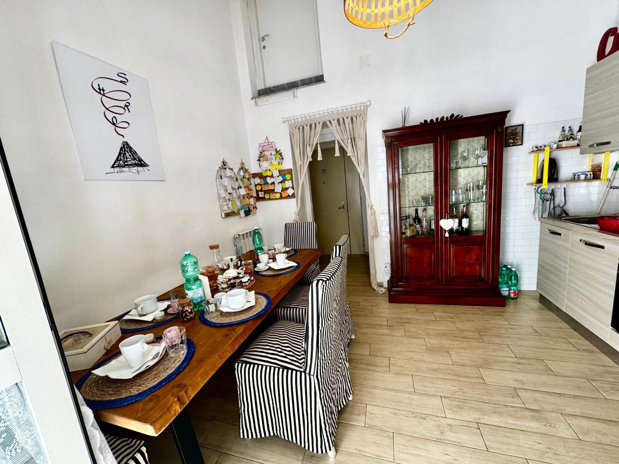 Apartmán La Casa Di Sarah Aspetta Voi Neapol Exteriér fotografie
