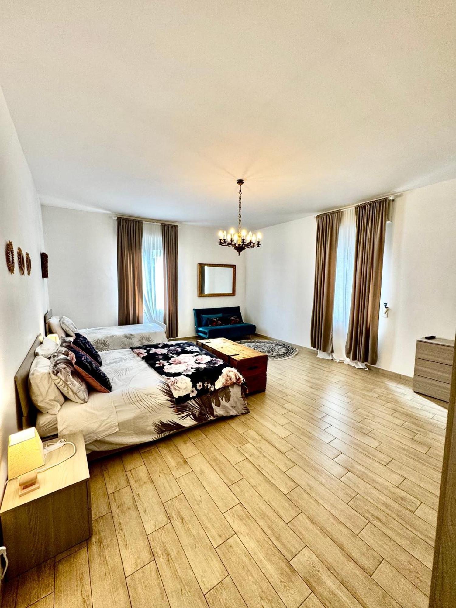 Apartmán La Casa Di Sarah Aspetta Voi Neapol Exteriér fotografie